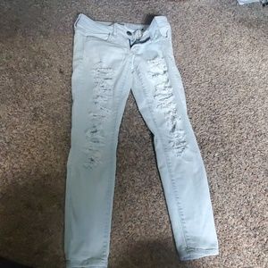 Distressed jeggings